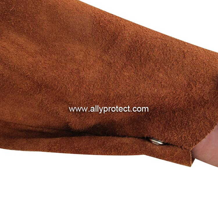 AP-3080 咖啡色皮配橙色阻燃背布焊服